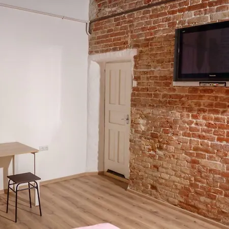 з круглим ліжком, вулиця гоголя 9, в стилі лофт цікавий стиль і комфорт Apartment *