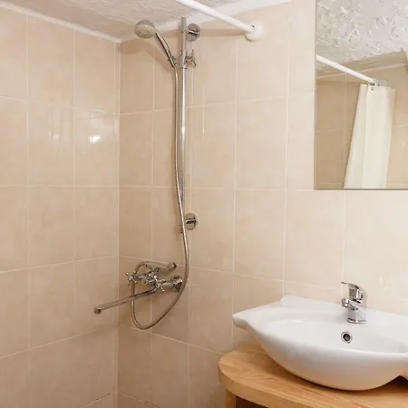 Apartment з круглим ліжком, вулиця гоголя 9, в стилі лофт цікавий стиль і комфорт Lviv